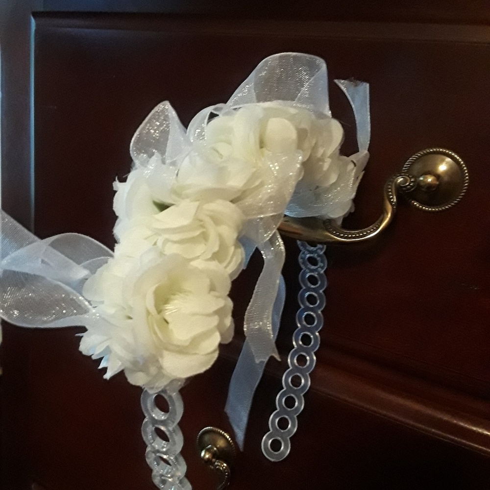 Silky Rose's headband